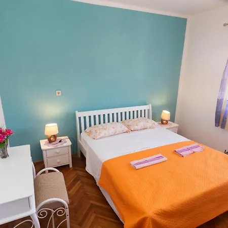 Adriana Вилла Selca (Brac)